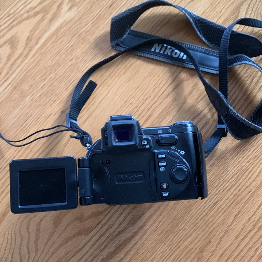 Nikon Camera - Picture 6 of 13